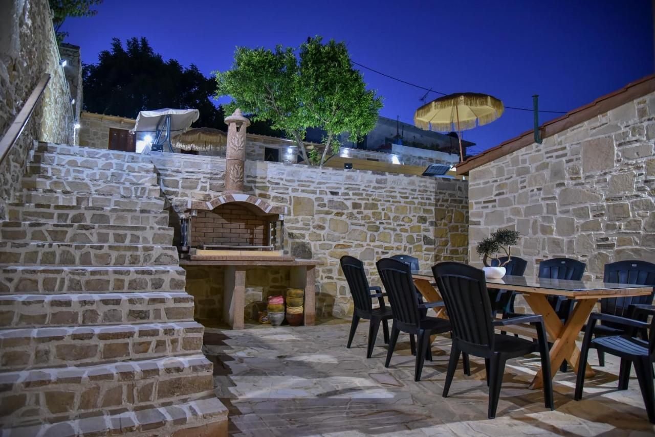 Island Oasis Poolside Paradise In Crete Agia Varvara  Exterior photo